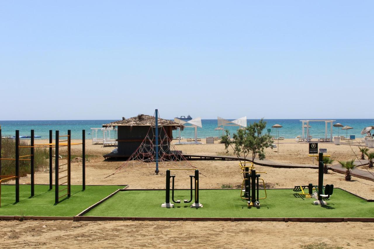 Caesar Beach Villas And Apartments Gastria Bagian luar foto