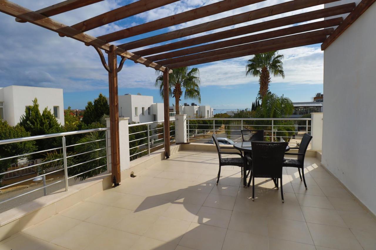 Caesar Beach Villas And Apartments Gastria Bagian luar foto